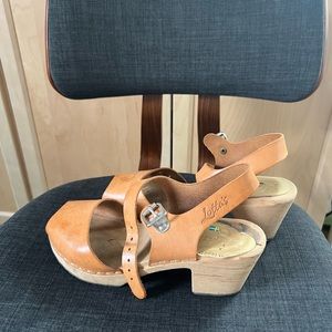 Lotta’s Leather Clogs